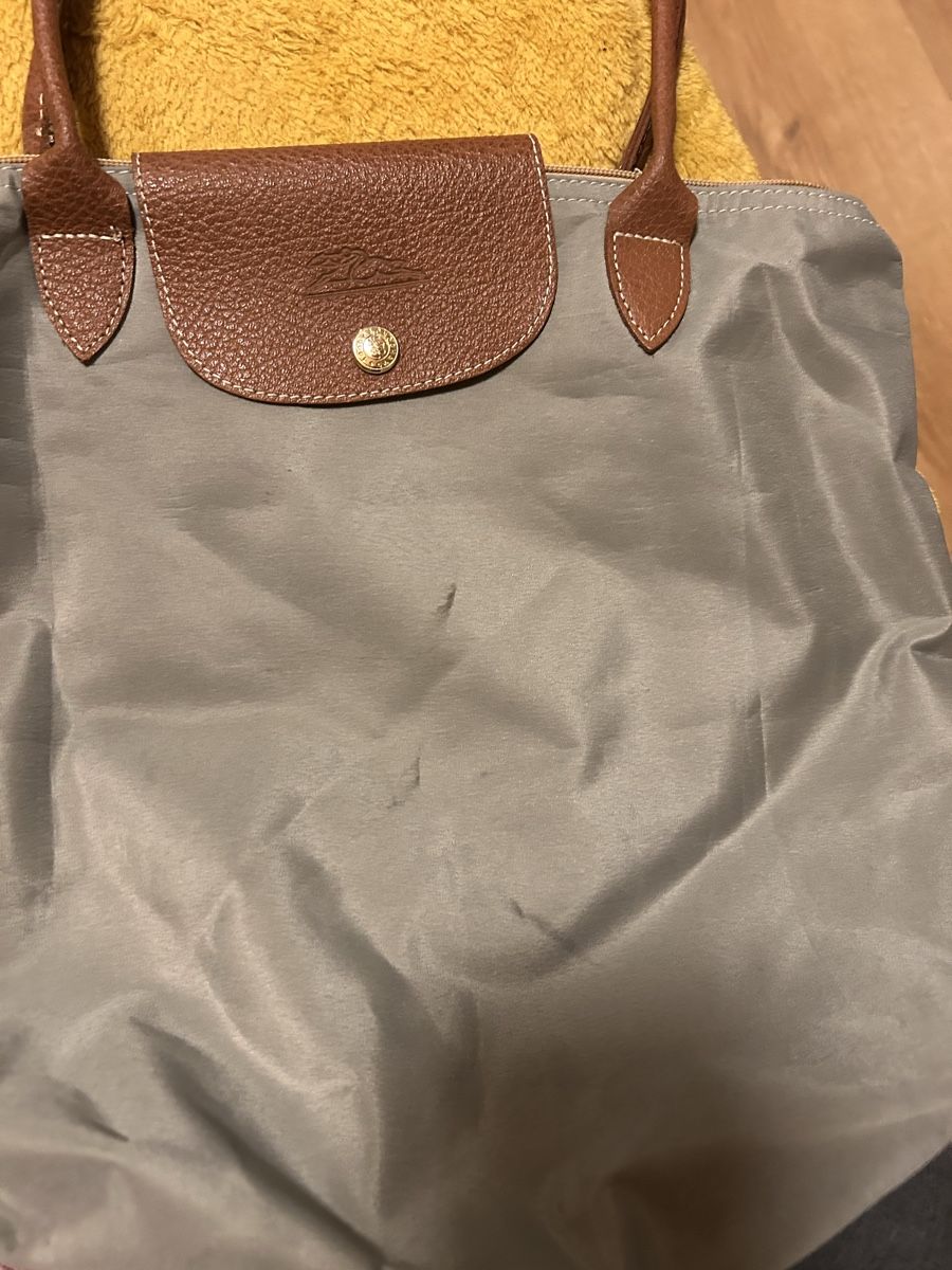 Longchamp Sacs femmes: Sac pliage Longchamp – D'occasion à Noville par Malik2017 1