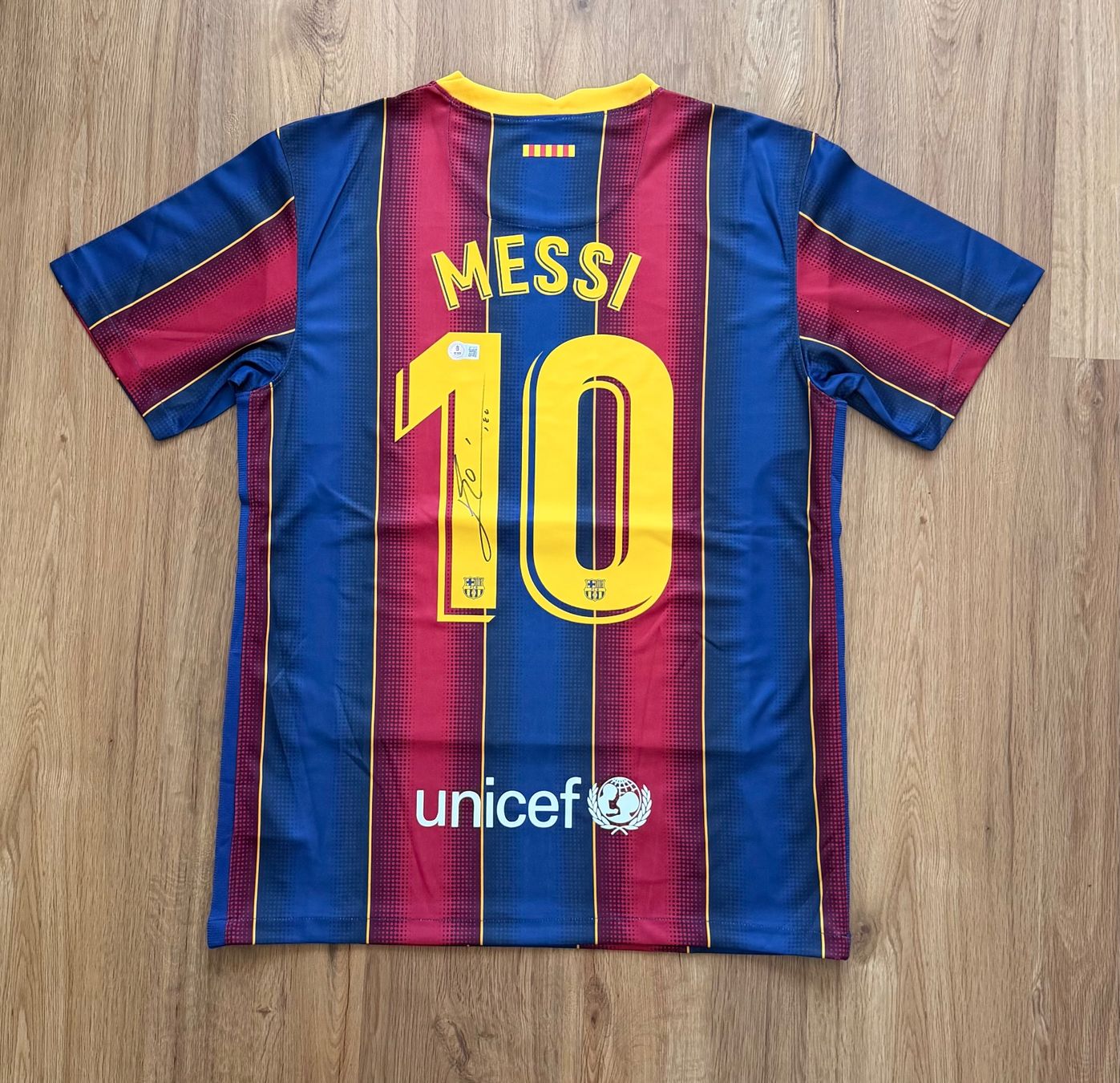 Autografi: Messi Original Autogramm Barcelona Trikot Beckett BAS – Nuovo e nell'imballaggio originale da Bachenbülach venduto da inn_5kmg