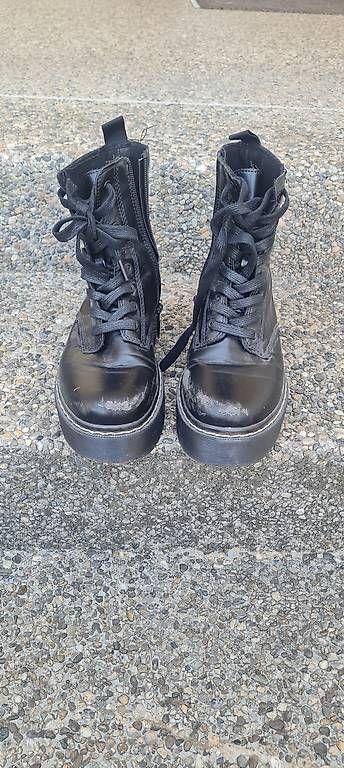 Scarpe per ragazze: Girls Boots  – Usato da Liebistorf venduto da Karinzlnl