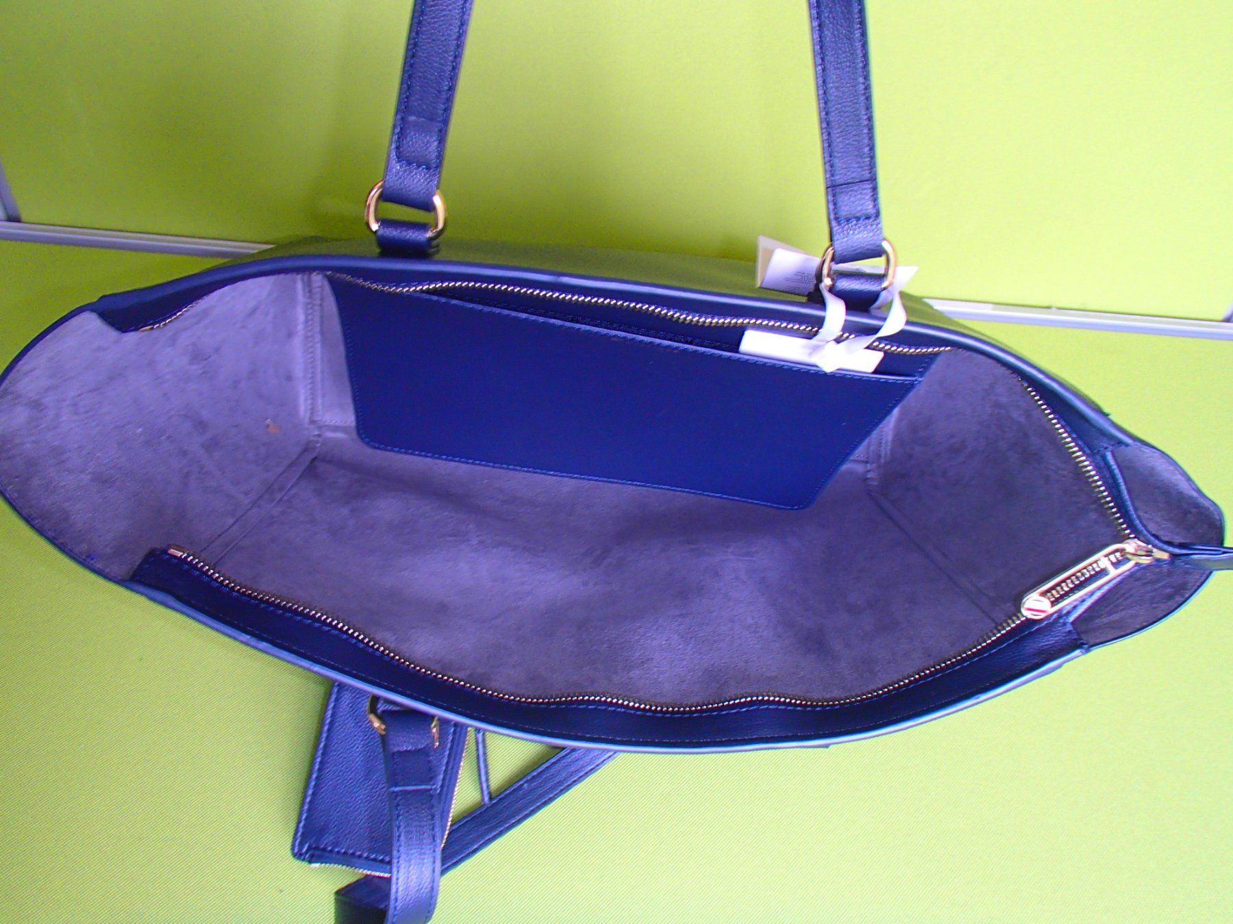 Tommy Hilfiger Borse da donna: Original dunkelblauer Tommy Hilfiger Shopper neu – Nuovo e nell'imballaggio originale da Schöfflisdorf venduto da pullux 7