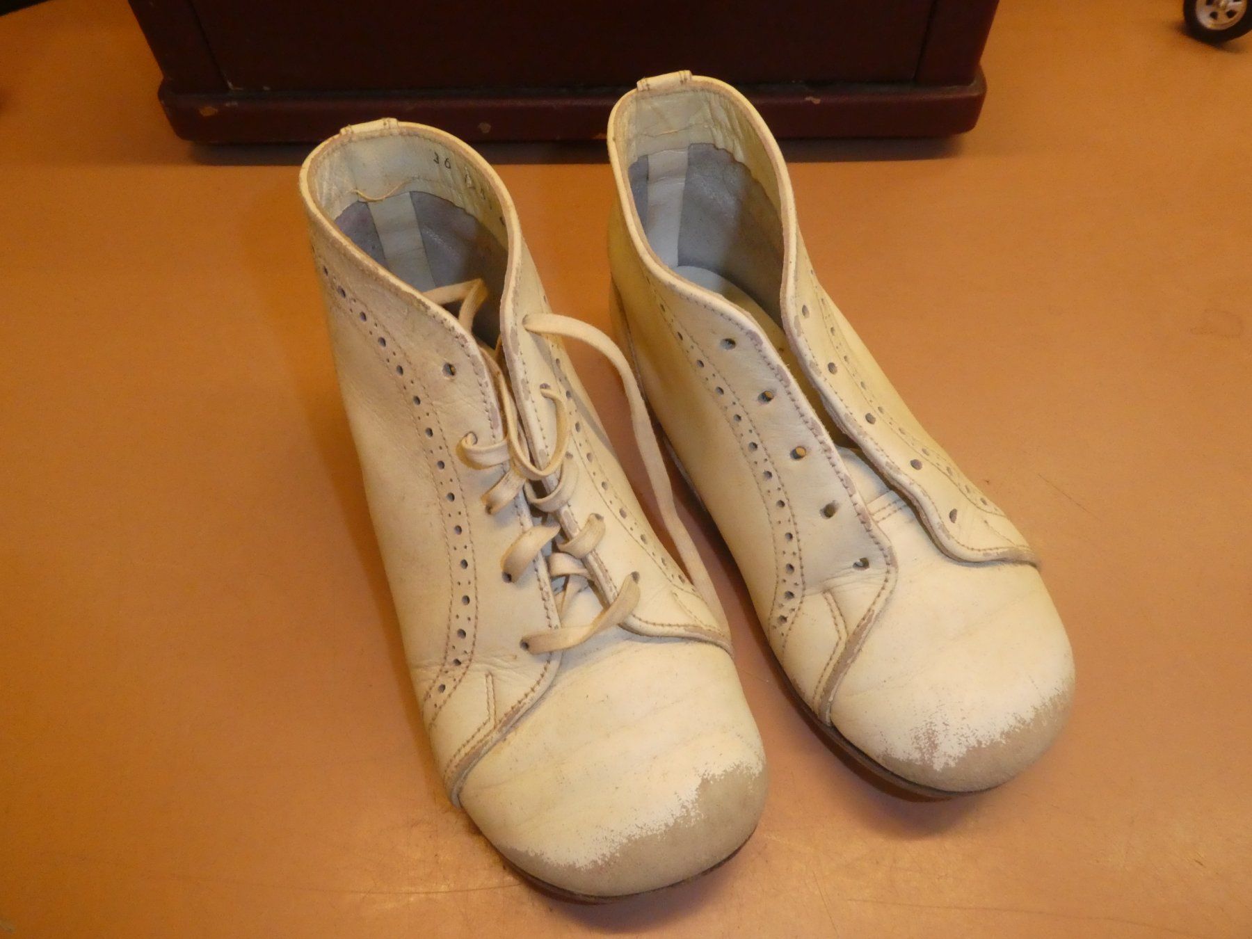 Scarpe per ragazzi: Baby Schuhe, Weiss – Usato da Chur venduto da Diversico2010