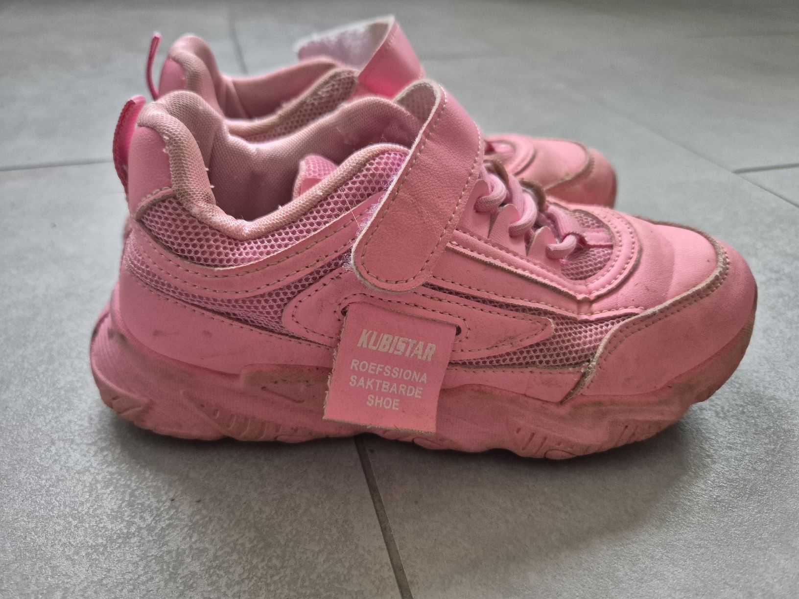 Schuhe für Mädchen: pinke Mädchenturnschuhe, Grösse 32 – Gebraucht aus Port von nat_8thm 1