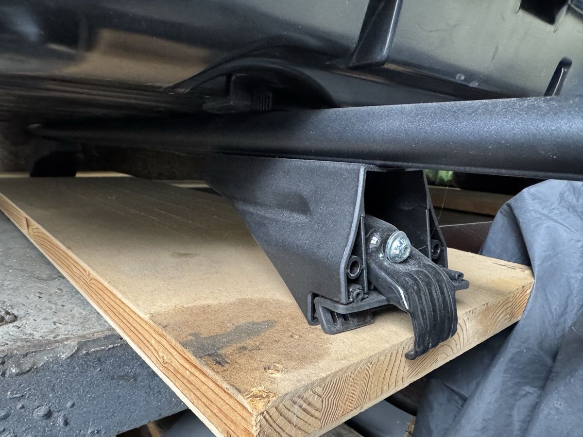 Gamaparts Dachboxen: Dachbox Gamaparts inkl. Menabo Träger – Gebraucht aus Gampel von Gismo038 1