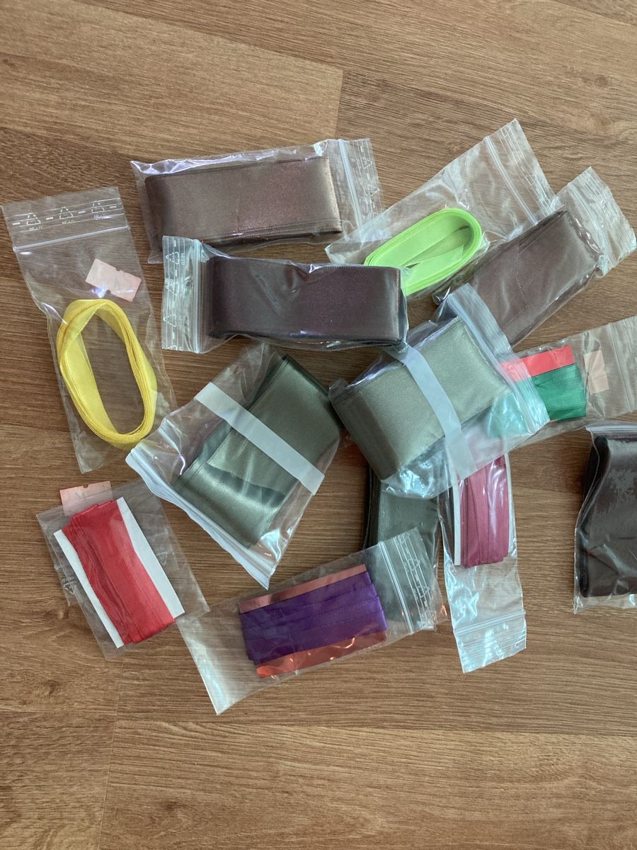 Dekobänder: Diverse Satinbänder – Neu (gemäss Beschreibung) aus Emmenbrücke von JJ_89