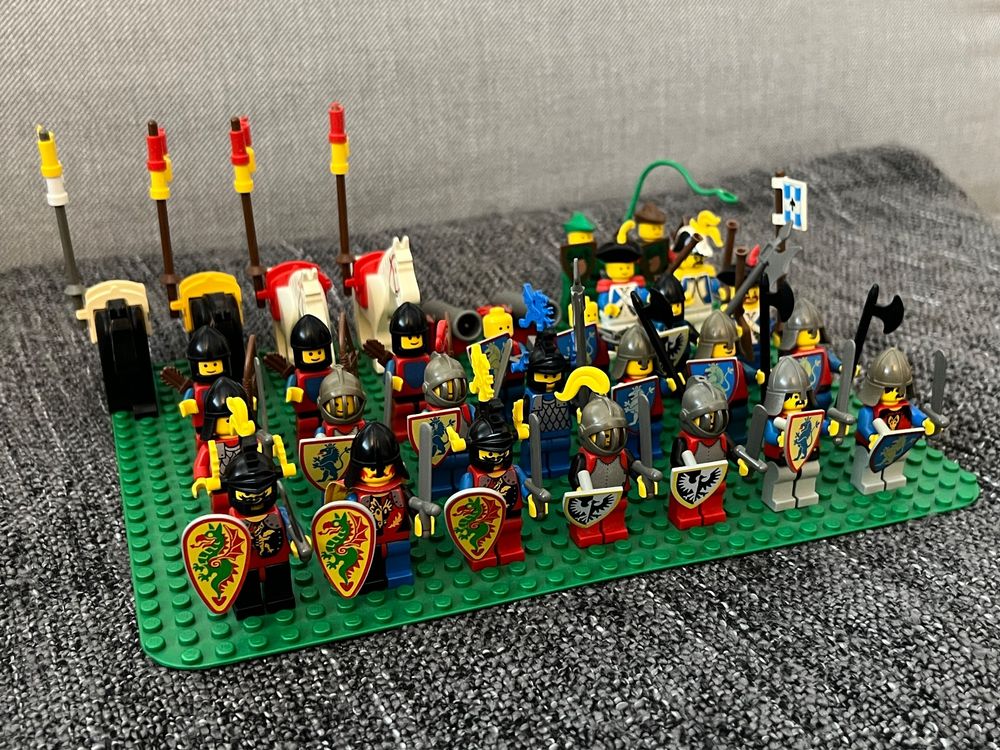 Lego Figuren, Ritter, Blauröcke, Robin Hood (Gebraucht) in Uttigen für ...