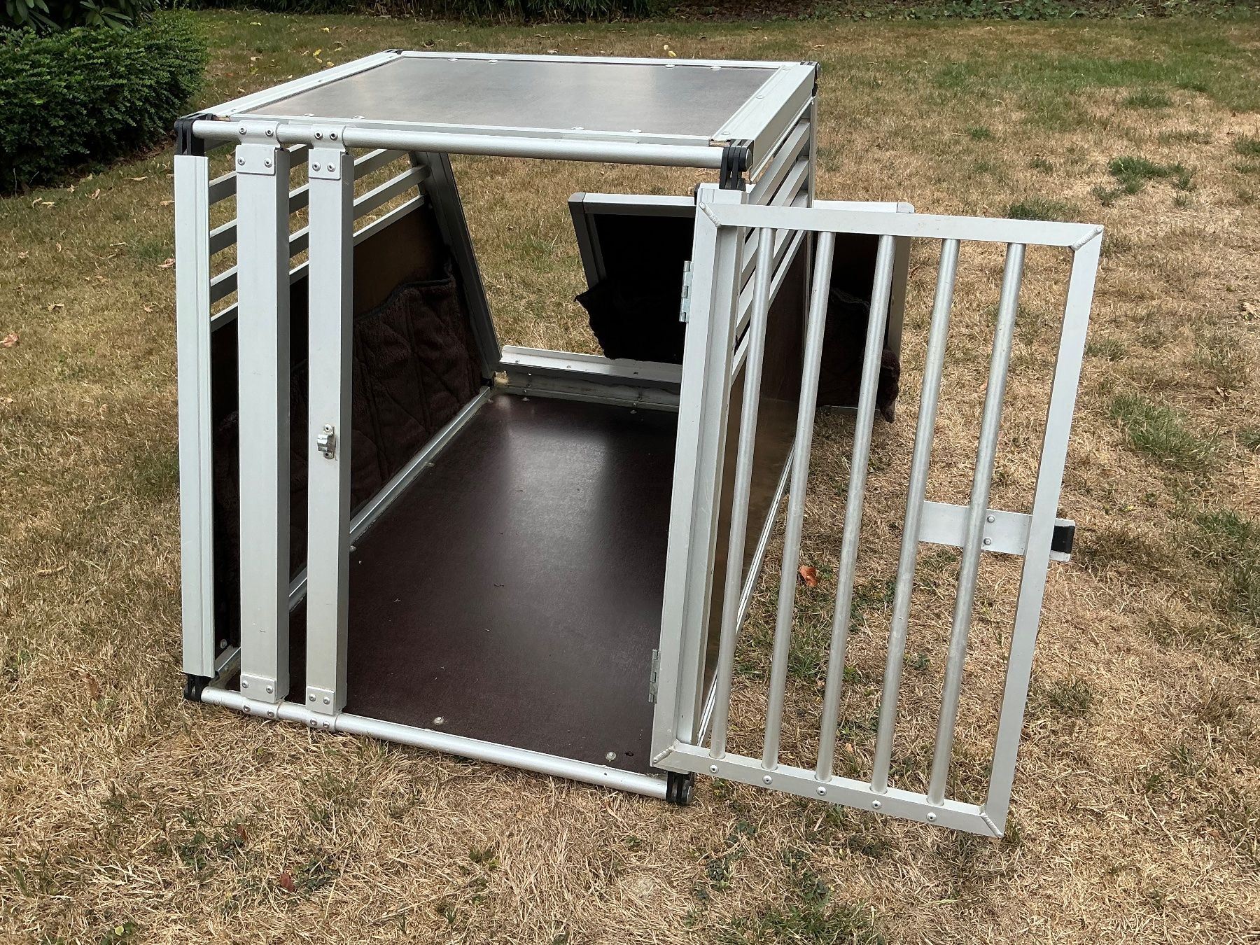 Gabbie, trasporto & Sicurezza: Hundebox – Usato da Langenthal venduto da Kaliaguine 1