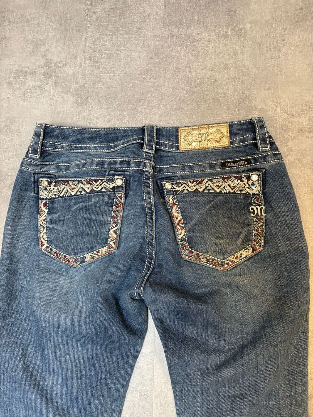 Jeans: Miss Me Bootcut Jeans - Grösse M/28 – Nuovo (secondo la descrizione) da Werdenberg venduto da hase.vintage 2