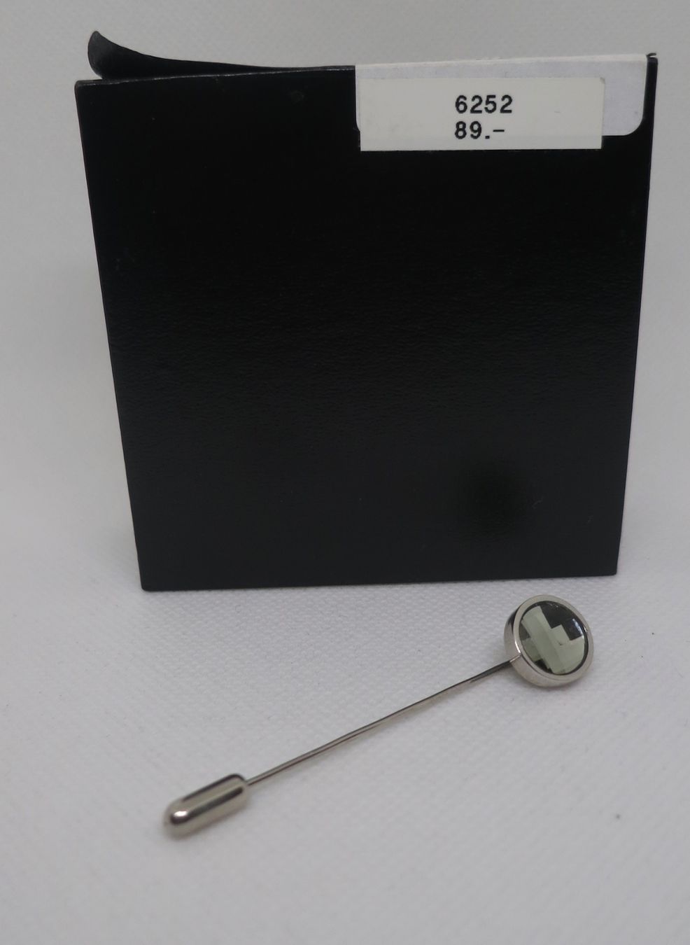 Broschen & Nadeln: Anstecknadel  Abrazi Uomo, 6252 Neu – Neu und originalverpackt aus Wädenswil von pegli17