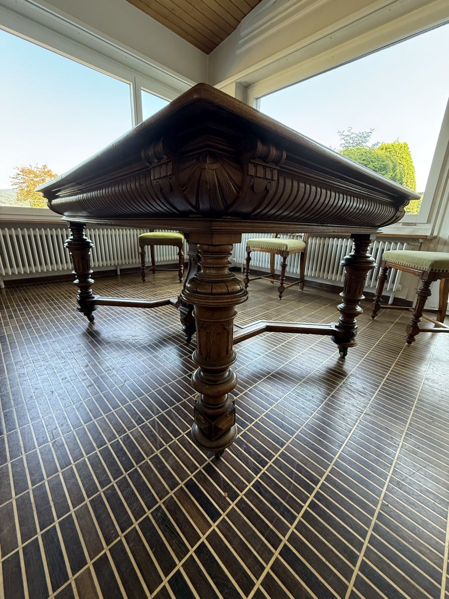 Tischset: Antique Oak Dining table and Chairs set – Gebraucht aus Reinach BL von rom_jb5y 6