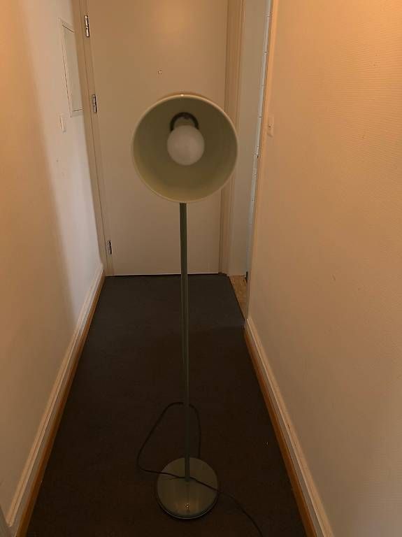 Lampade: Neue Stehlampe  – Nuovo e nell'imballaggio originale da St. Gallen venduto da mar_c29s 1