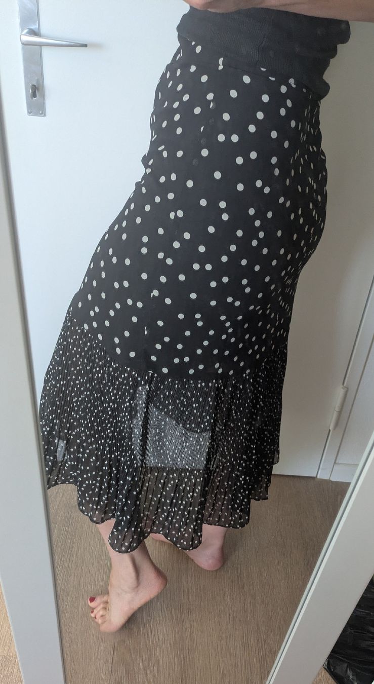 Gonne: Black  mesh midi skirt – Usato da Ettingen venduto da hms_w27b 1