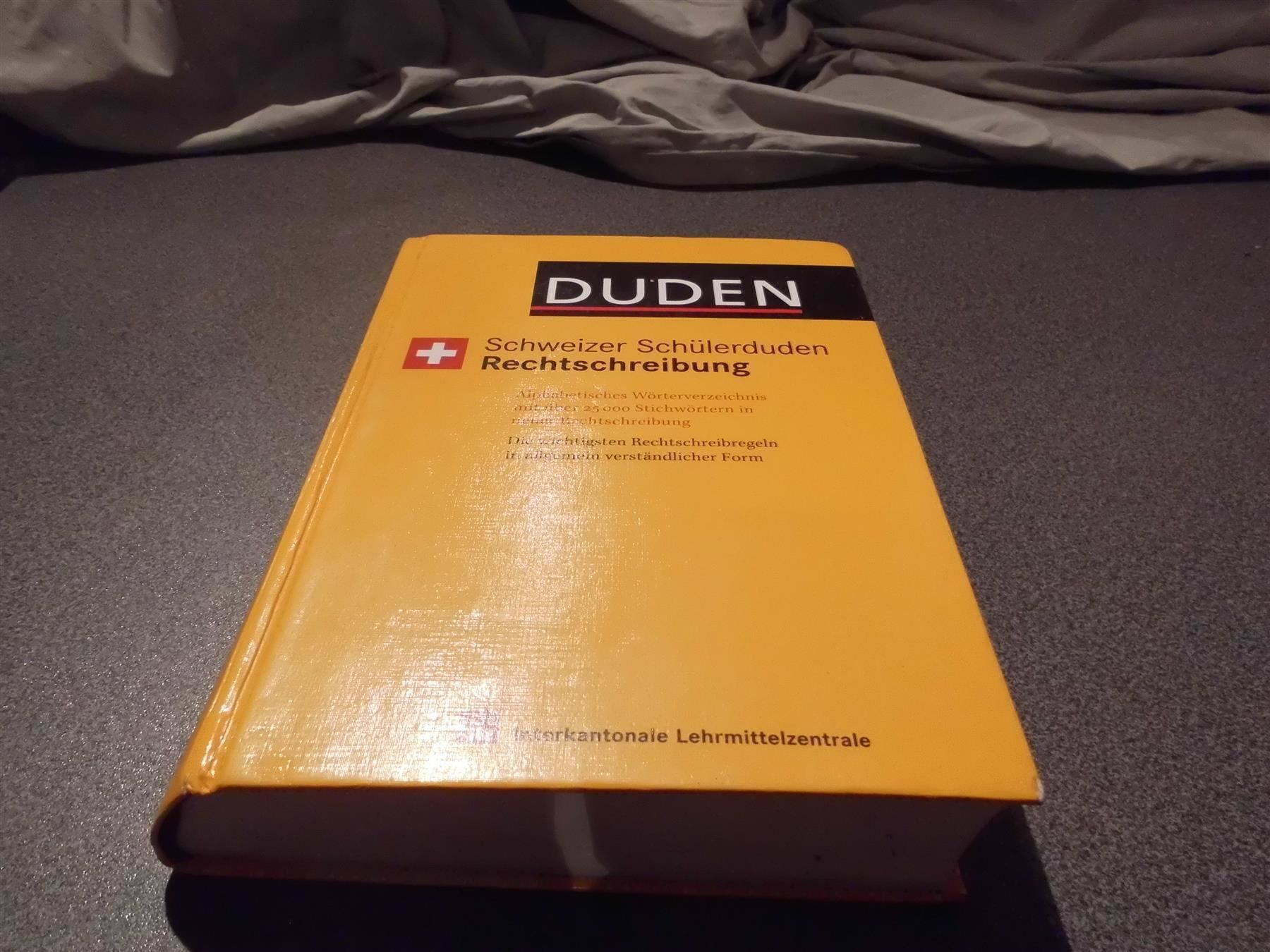 Libri: Schweizer Schülerduden Rechtschreibung – Usato da Zürich venduto da Motzkuh