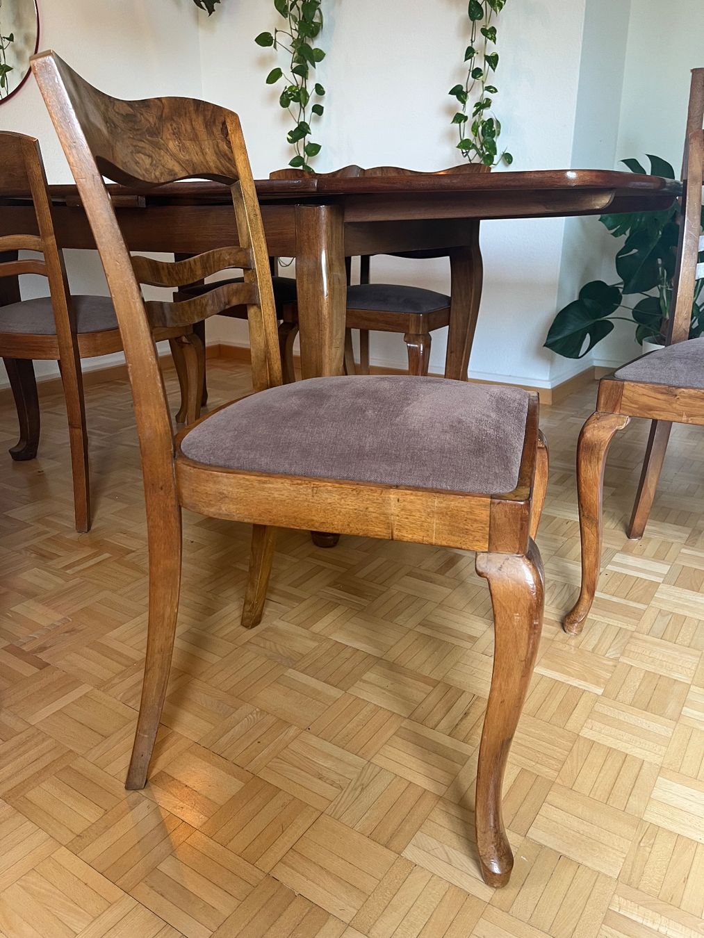 Set di tavolo e panche: Vintage Holztisch mit 6 Stühlen – Usato da Zürich venduto da jalexandra6 3