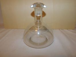 Elegante Glaskaraffe mit Stopfen, Vintage