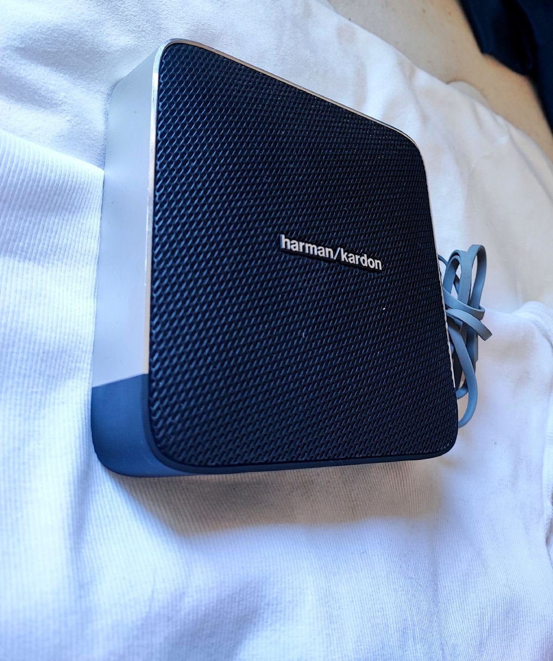 Harman-Kardon Casse acustiche: Harman Kardon Esquire tragbarer Bluetooth-Lautsprecher  – Usato da Zollikofen venduto da zar_j67f 7
