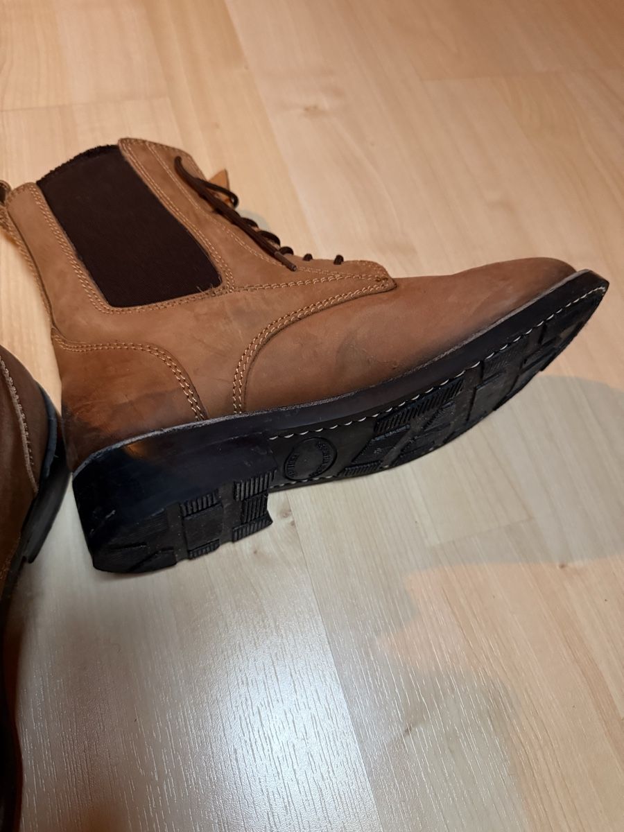 Chaussures femmes: Crickit Winterstiefel grösse 38 – D'occasion à Niederscherli par ard_nas 1