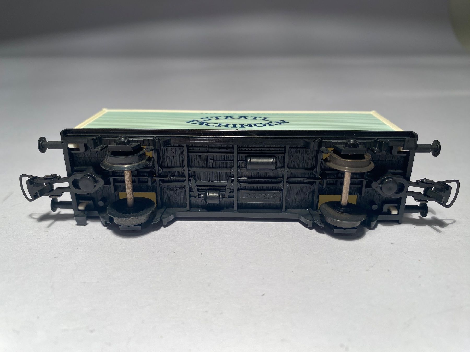 Roco Modellini di ferrovie: Roco Containerwagen STAATL FÄCHINGEN, DC Achsen – Usato da Buchrain venduto da Modellbahn11 5