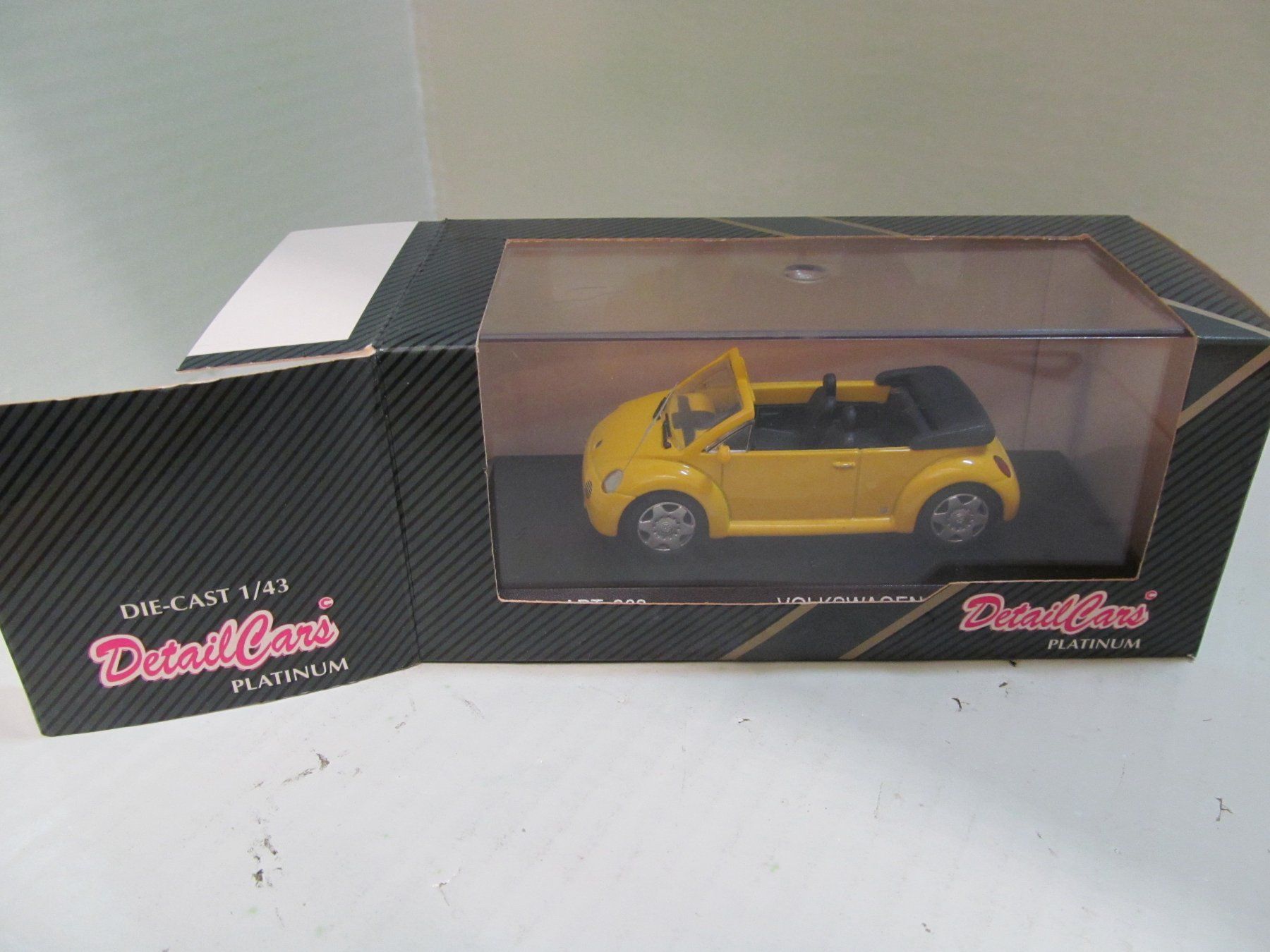 Volkswagen Modellini d'auto: VW CONCEPT 1 CABRIO 1994  BEETLE  1:43 – Nuovo e nell'imballaggio originale da Grueningen venduto da malamut56