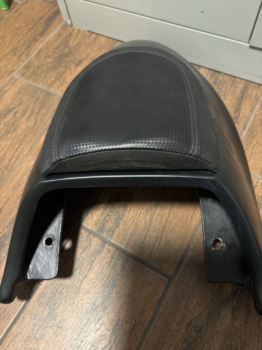 Harley-Davidson Alle Motorradersatzteile: Selle passager Harley Davidson V-ROD Night Road – Gebraucht aus Evionnaz von roh_l5yz 1