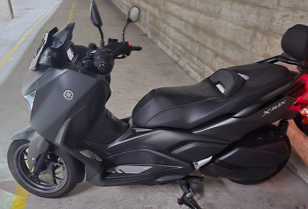 Scooter: Vente xmax 300 – Usato da Le Grand-Saconnex venduto da ler_699w 2