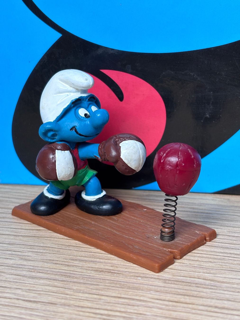 Schleich Figurines: Boxer-Schlumpf mit Punching-Ball – D'occasion à Lyss par Duckszone