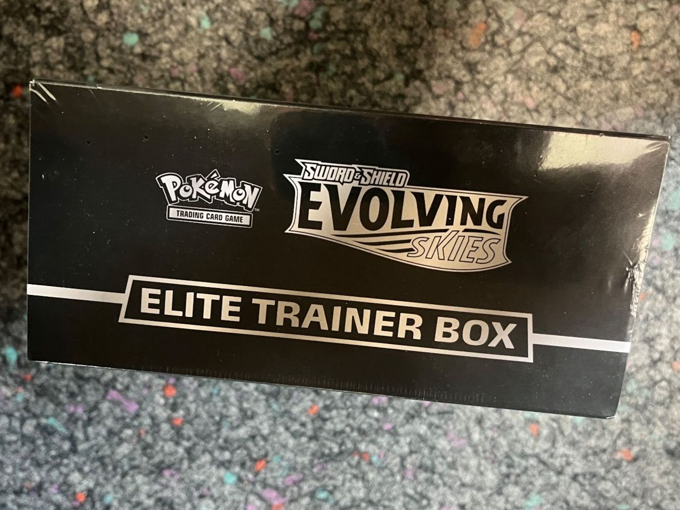 Pokémon Carte collezionabili: Pokemon Evolving Skies Elite Trainer Box ETB – Nuovo e nell'imballaggio originale da St. Niklaus VS venduto da tru_vj5x 4