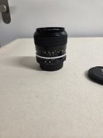 NIKKOR 28mm 1:2 Objektiv 
