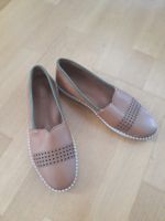 NEU DAMENSLIPPER GR. 37 AUS LEDER