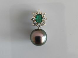 Tahitiperle und Smaragd Anhänger mit Brillanten, 18K Gold