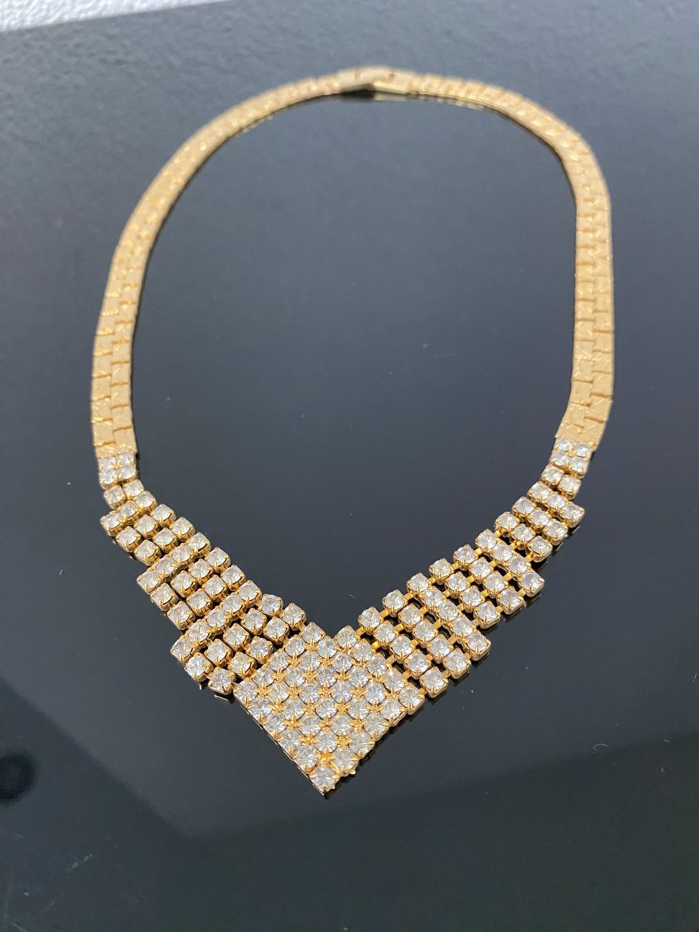 Catenine: Kette mit passenden Ohrringen / Modeschmuck – Usato da Wettingen venduto da gab_h257