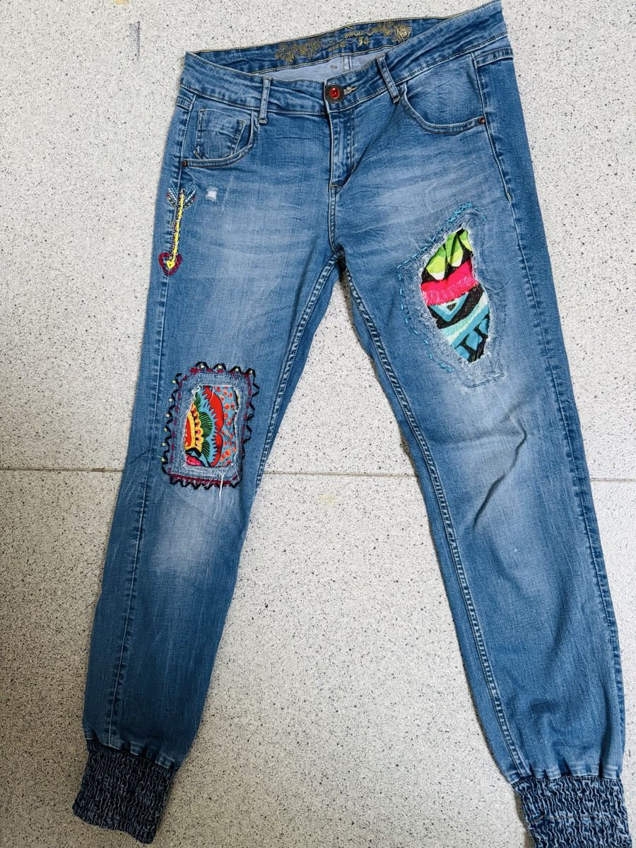 Desigual Jeans: Desigual Jeans Gr. 34,super Passform, Top! – Usato da Pfäffikon SZ venduto da Norina2005