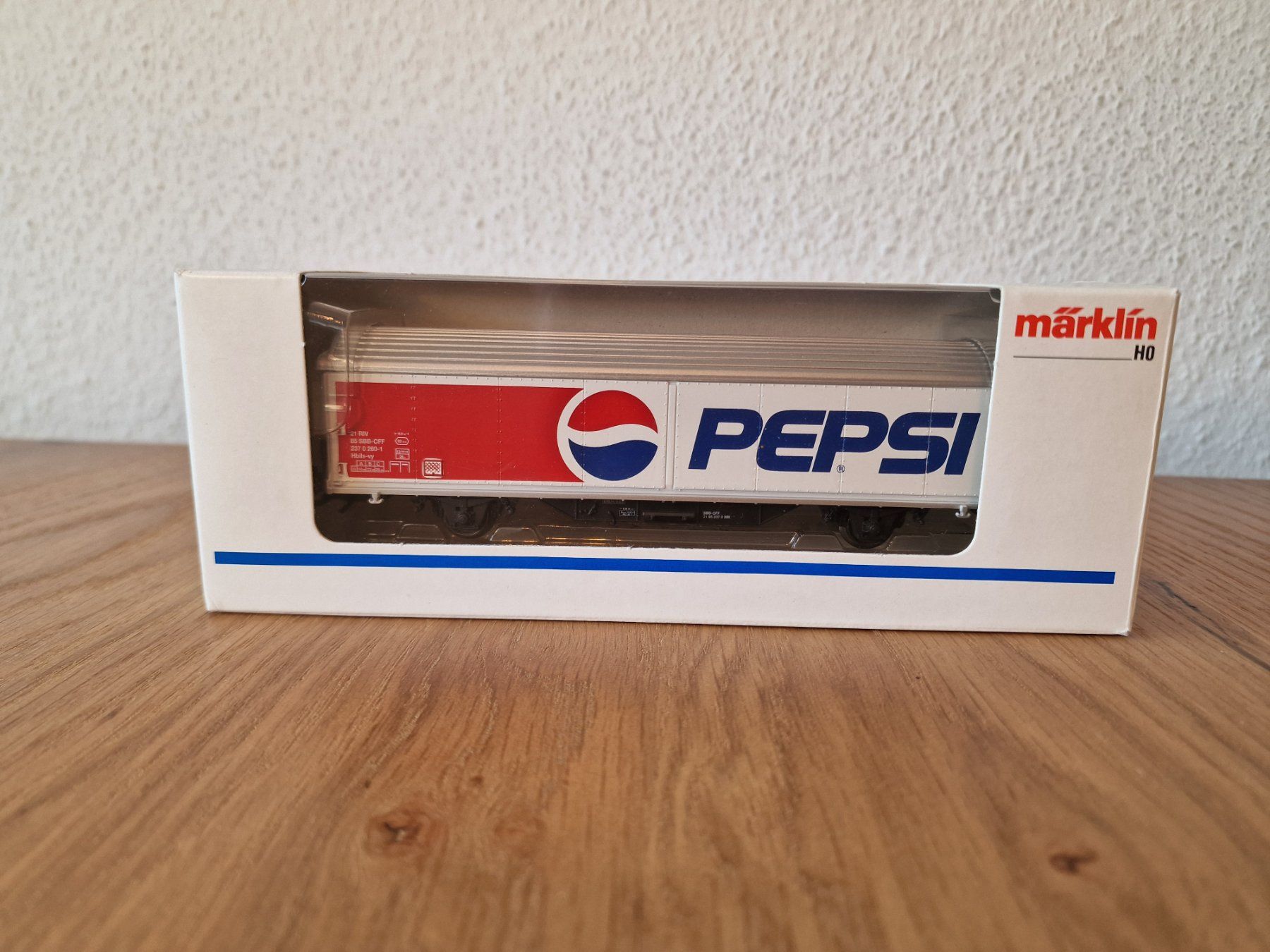 Märklin Modellini di ferrovie: SBB Pepsi Güterwagen H0 – Usato da Matten b. Interlaken venduto da lor_hr9w 4