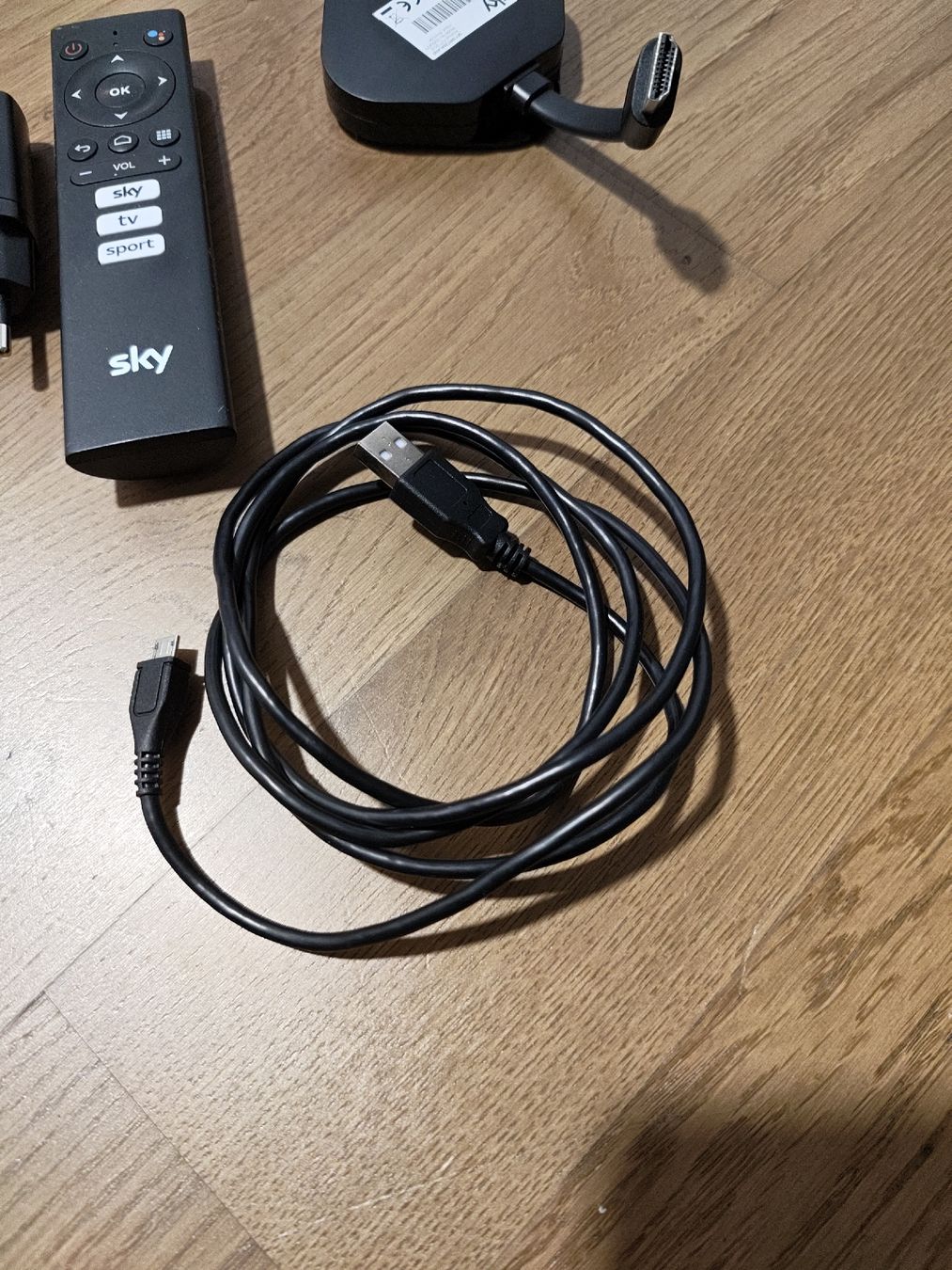 Adaptateurs: Sky TV HDMI Stick 4K  – D'occasion à Seon par chf_g29b 2