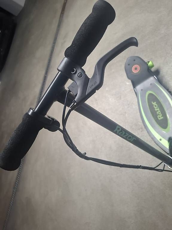 Kickboard: E-scooter kinder – Usato da Hallwil venduto da giu_5sbb 3