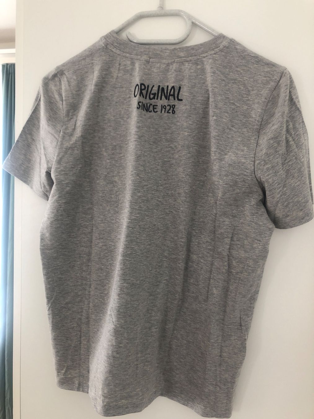 Princess goes hollywood T-Shirts: princess Graues T-Shirt mit Mickey Mouse & Pluto grösse 36 – Neu (gemäss Beschreibung) aus Basel von dept 1
