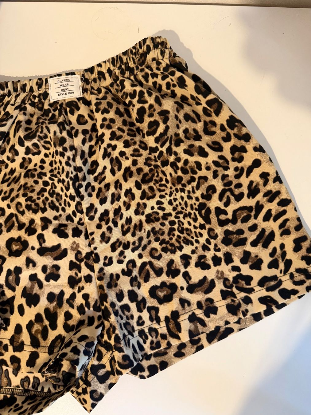 Negligees & Pigiami: PYJAMA LEOPARD – Usato da Cheseaux-Noréaz venduto da ath_cq52 2