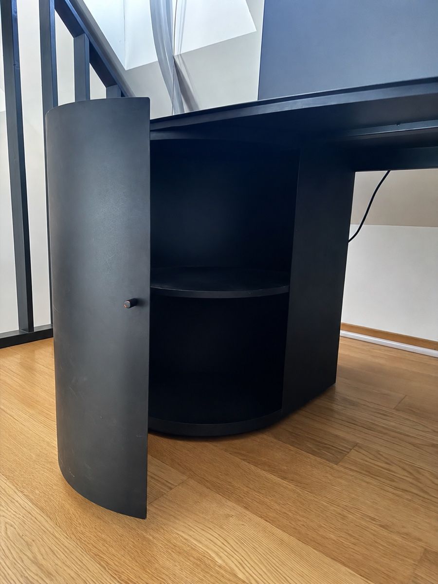 Bureaux: Schreibtisch Metall Schwarz Made Studio – D'occasion à Zürich par Fairtrader19 1