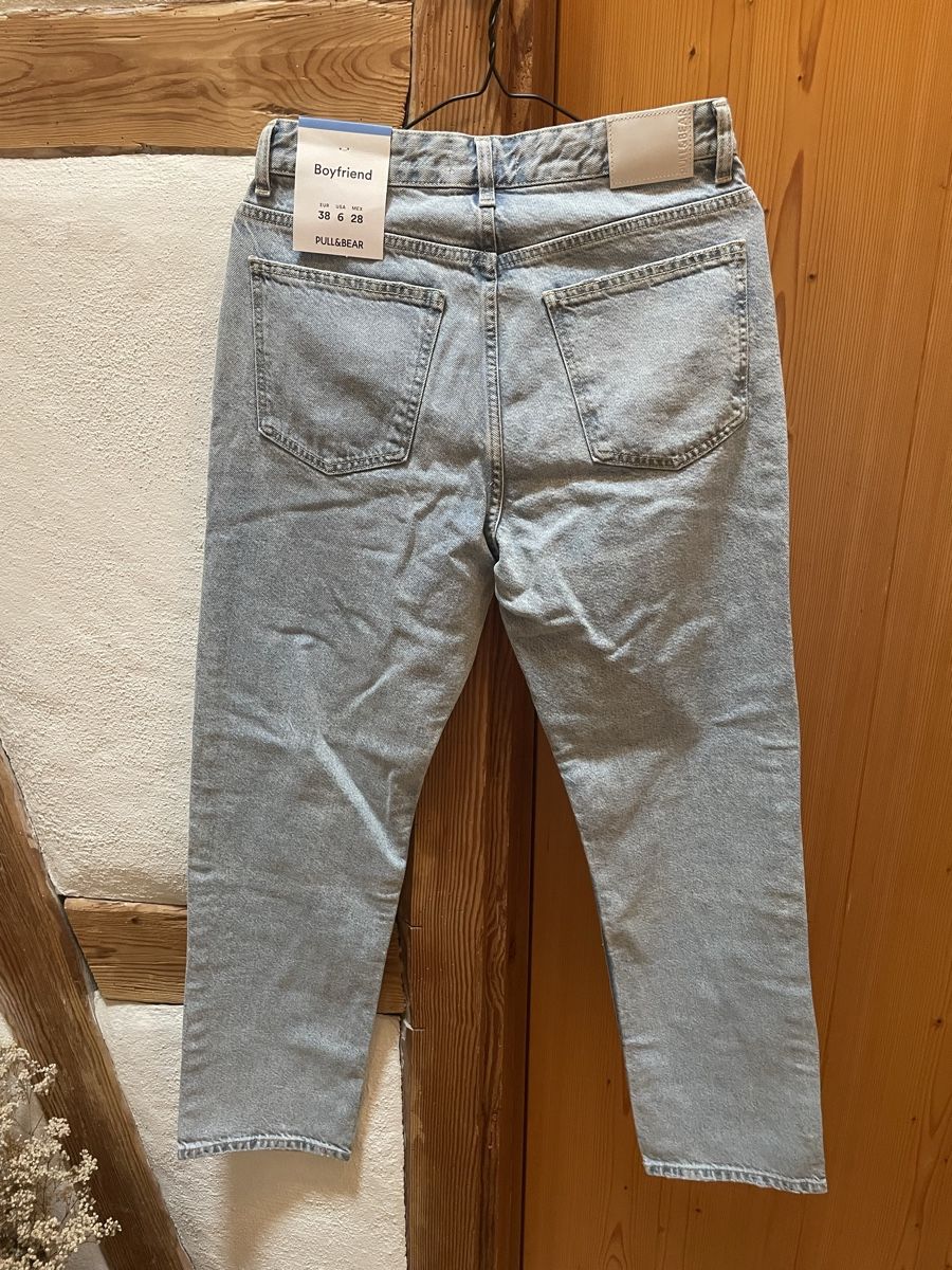 Pull&Bear Jeans: Light-wash Boyfried Jeans Pull & Bear Gr. 38 – Nuovo e nell'imballaggio originale da Kleinandelfingen venduto da Lisi_e.m 1