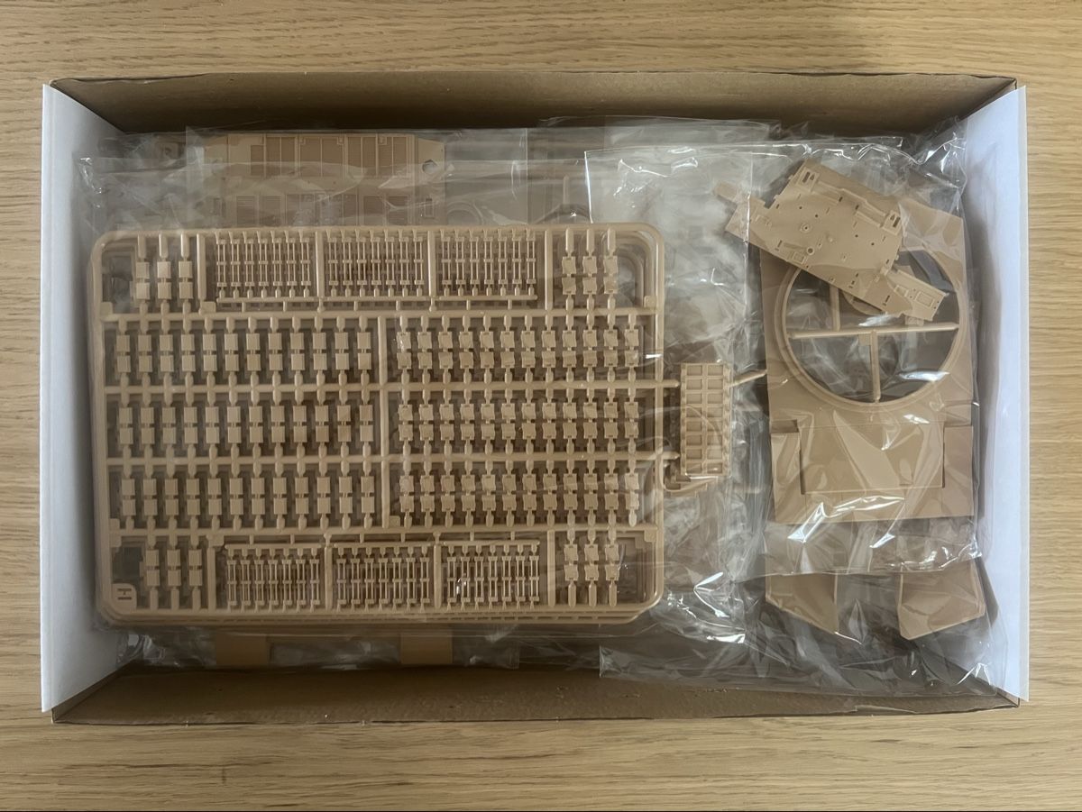 Kit di modellismo & Modellini statici: 1/35 Challenger tank – Nuovo e nell'imballaggio originale da Lausanne venduto da Curzio77 1