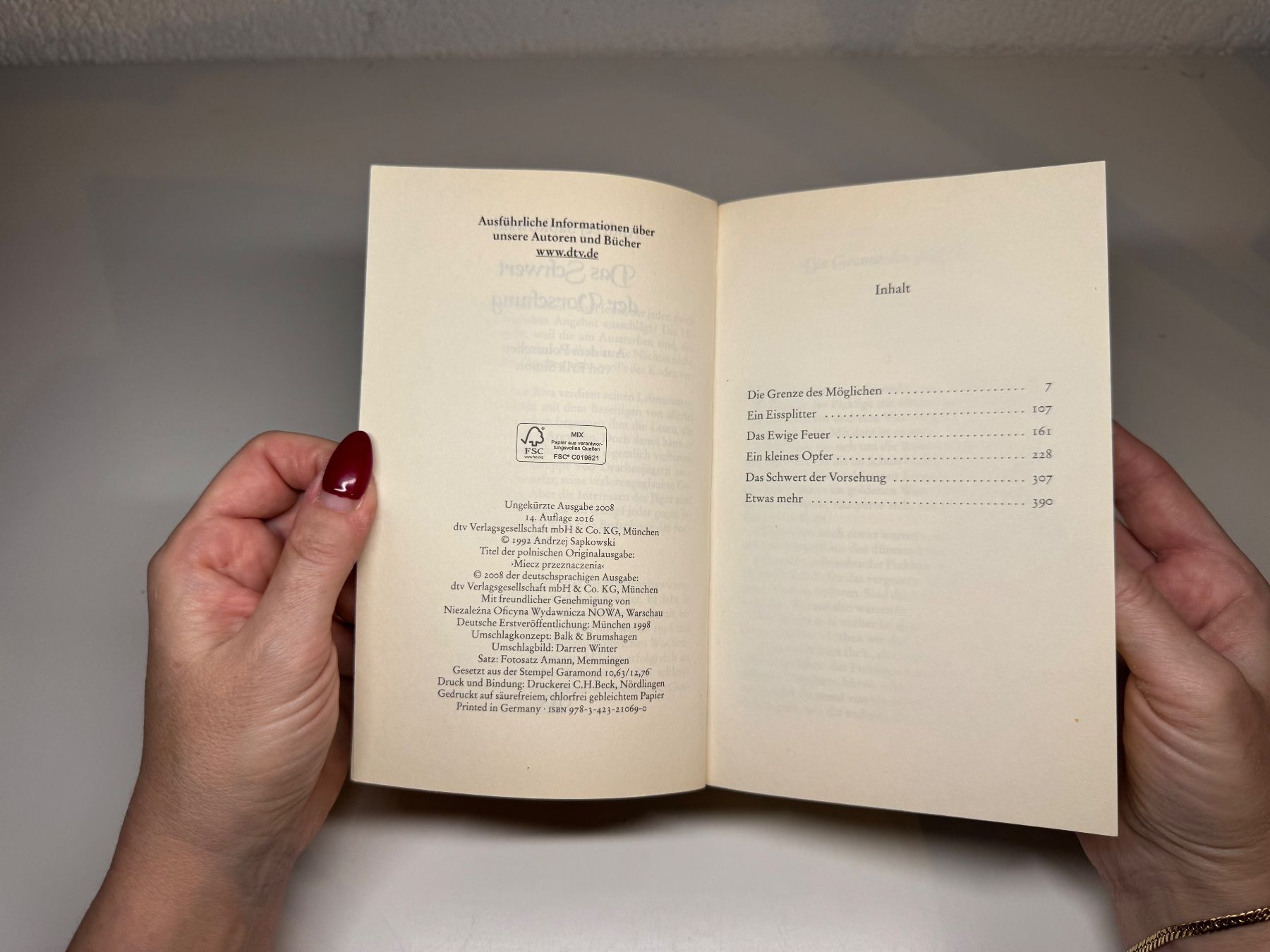 Libri: ROMAN: Andrzej Sapkowski, Das Schwerft der Vorsehung – Usato da Grosswangen venduto da Deutsche_Romane 3