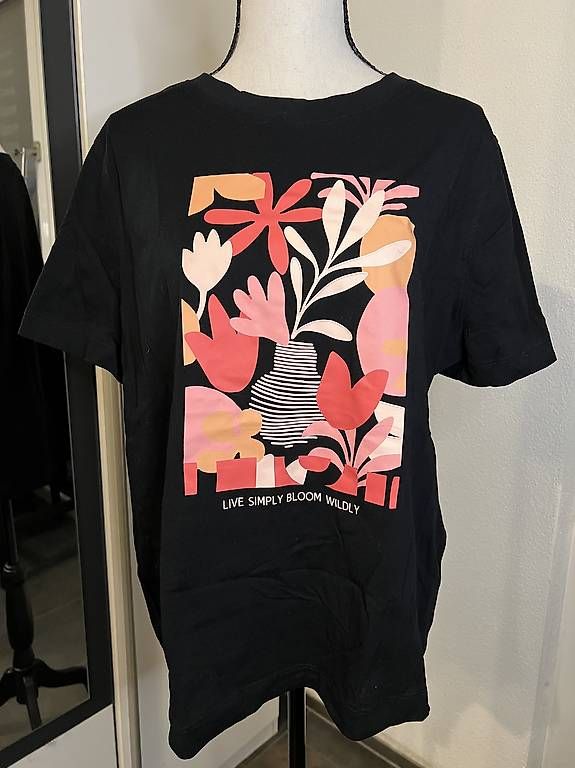 T-shirt: T- Shirt mit Print - Grösse ca. XL  – Usato da Urdorf venduto da Marybyii 1