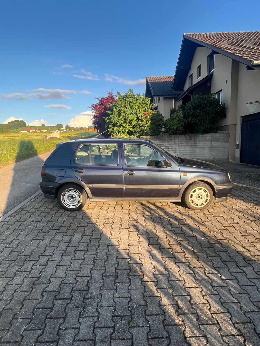 VW Automobili: VW Golf 3 GTI 1992 Dunkelblau – Usato da Ueberstorf venduto da jul_vkv6 2