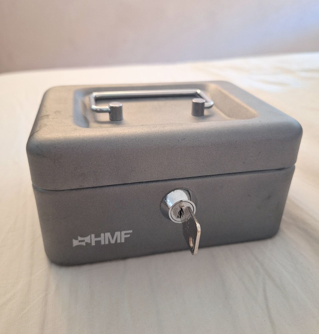 Altro per la casa: Small HMF cash box with key – Usato da Volketswil venduto da LisaSch1