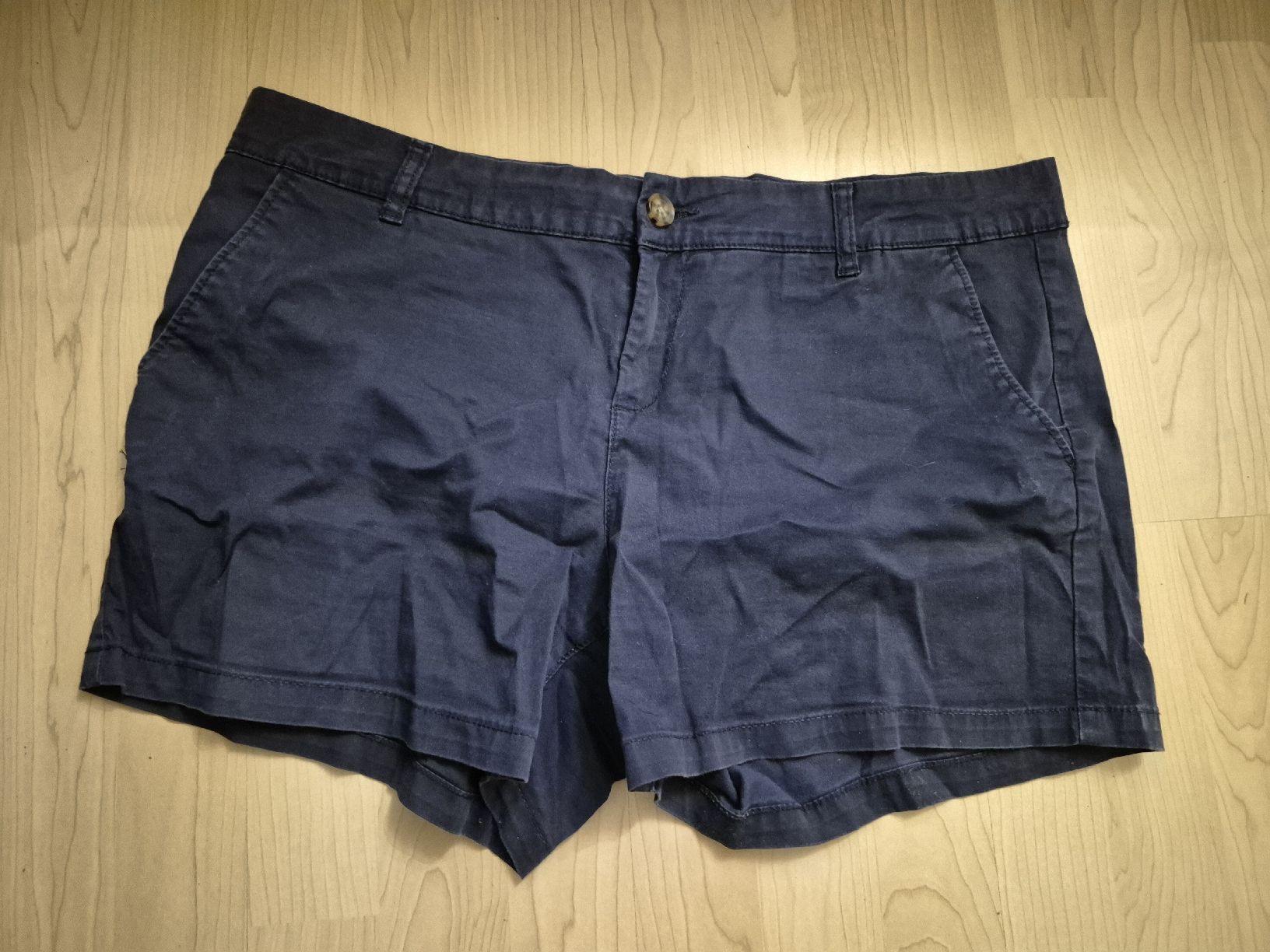 Orsay Pantaloni: Orsay Shorts  grösse 42 – Usato da Schöfflisdorf venduto da kin_2dp9