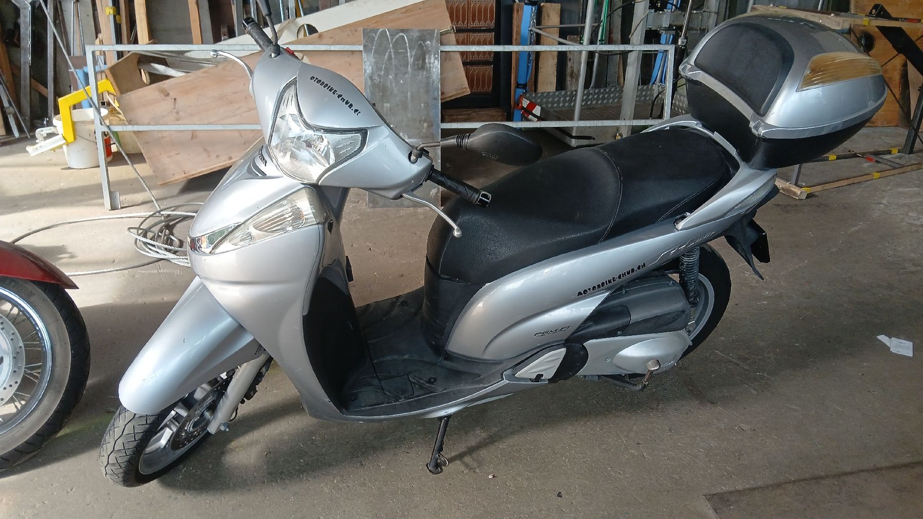 Altro: Honda Roller Motorrad 125 Töff – Usato da Safien Platz venduto da Jgahu 1