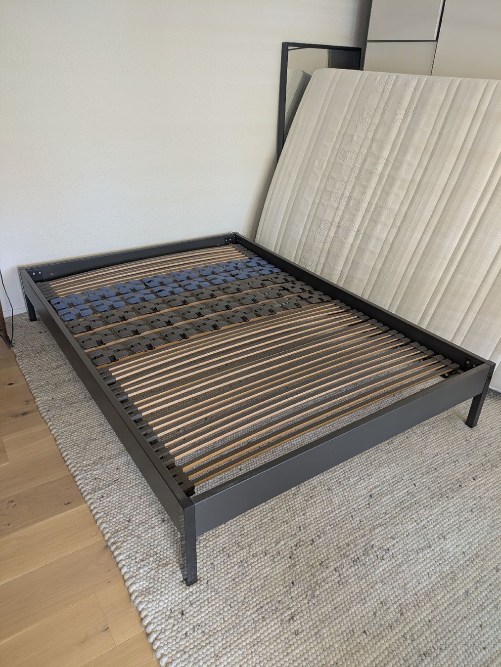 Interio Letti: Schlichtes Bett 140x200 – Usato da Zürich venduto da mir_p2jl