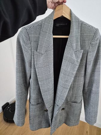 Classic Plaid Zara Blazer — Great for Spring! ✨ 