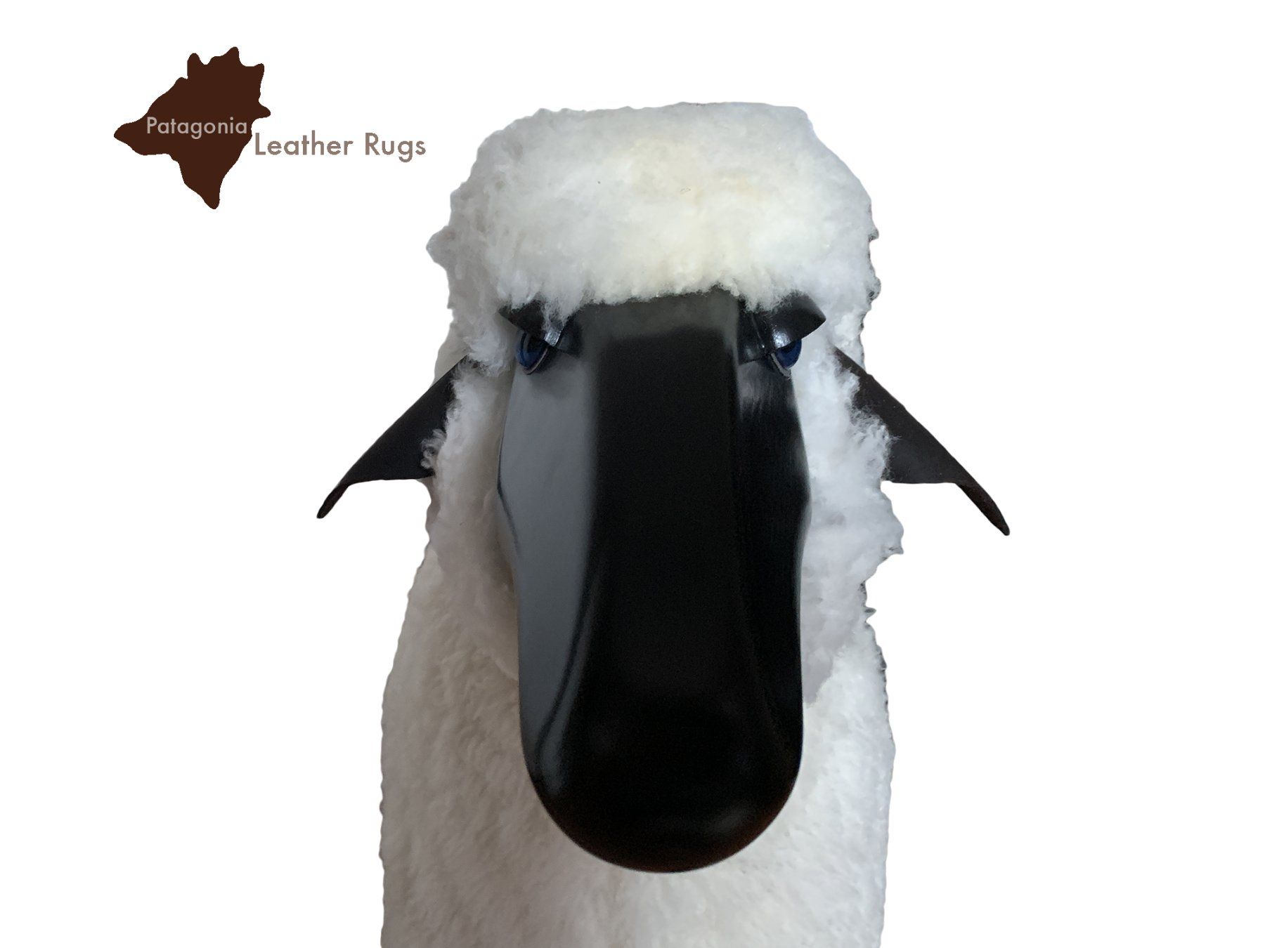Skulpturen & Statuen: Schaf weisses Fell, schwarzes holz – Neu und originalverpackt aus Arbedo von patagonialeatherrugs 3