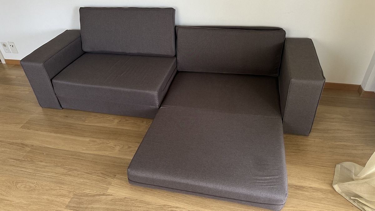 Sofas: Comfy Grey Sofa Bed – Gebraucht aus Erlenbach ZH von jil_q8dh 2