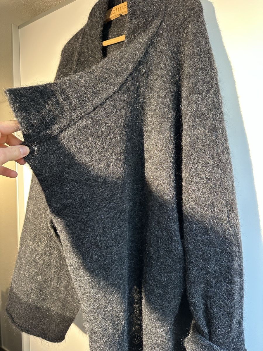 Maglioni & Felpe: Kuscheliger Yukai Cardigan Gr. 46 – Usato da Therwil venduto da jonasiw 2